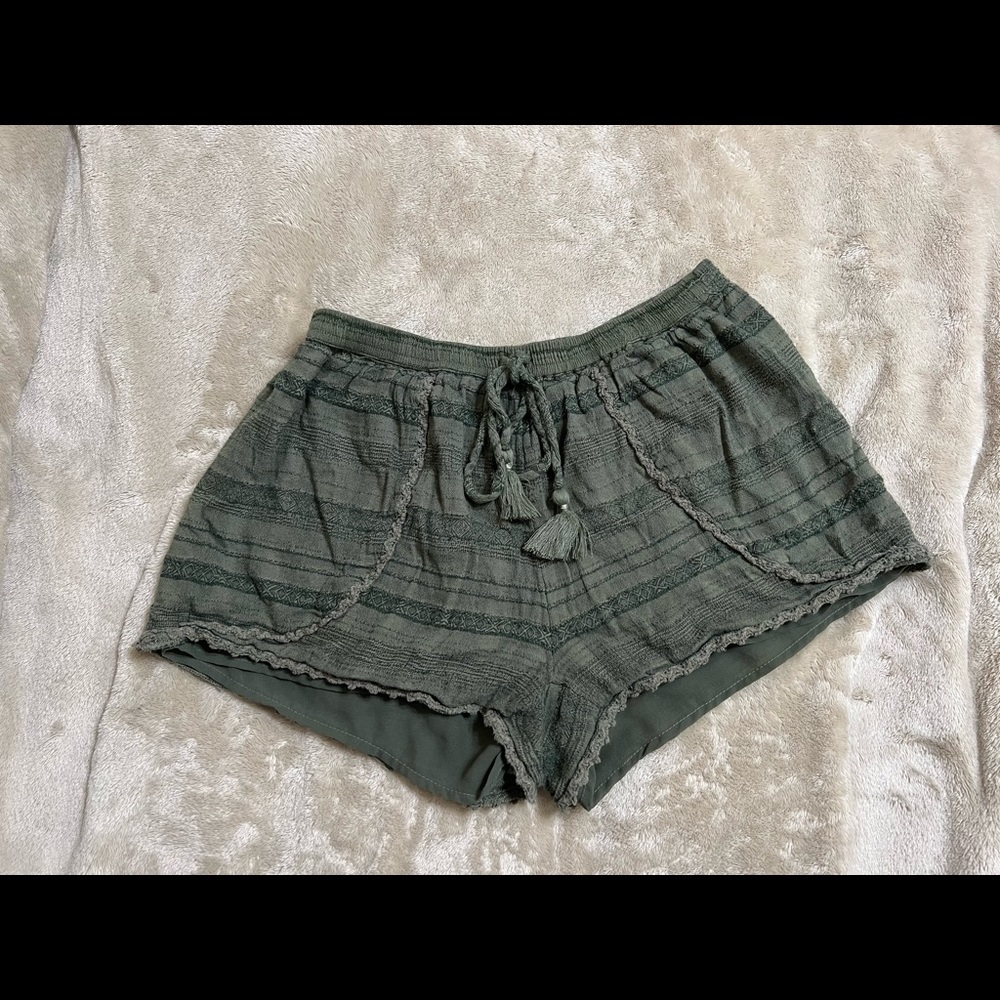 American Eagle Outfitters Shorts in Green